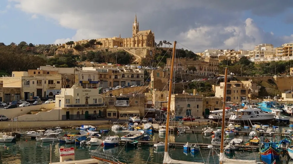 Gozo se nachází severozápadně od hlavního Malta.