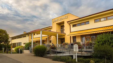 Nejmladší léčebné lázně v Česku, které stojí za návštěvu.