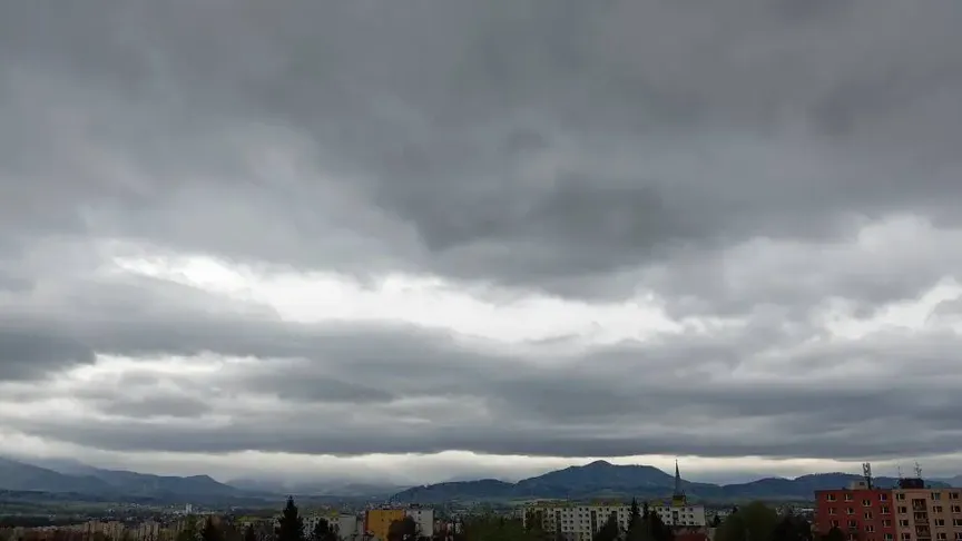 zatažená obloha