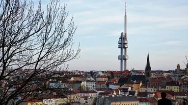 Pohled na Žižkov s vysílačem