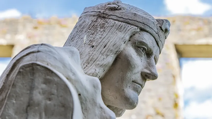 Profil sochy krále Richarda III.