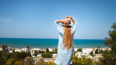 žena v Tunisku