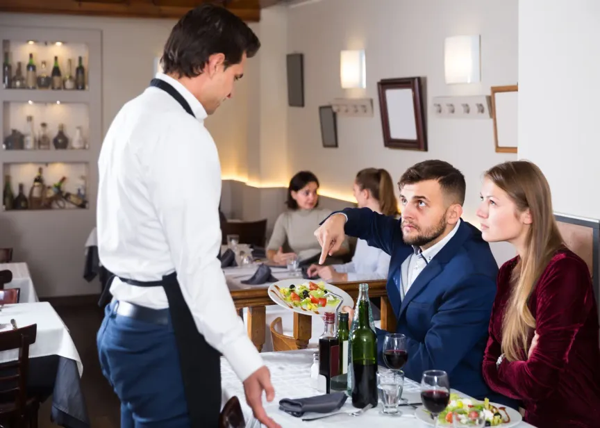 Zákazníci v restauraci