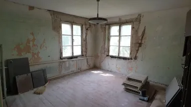 Místnost ve špatném stavu