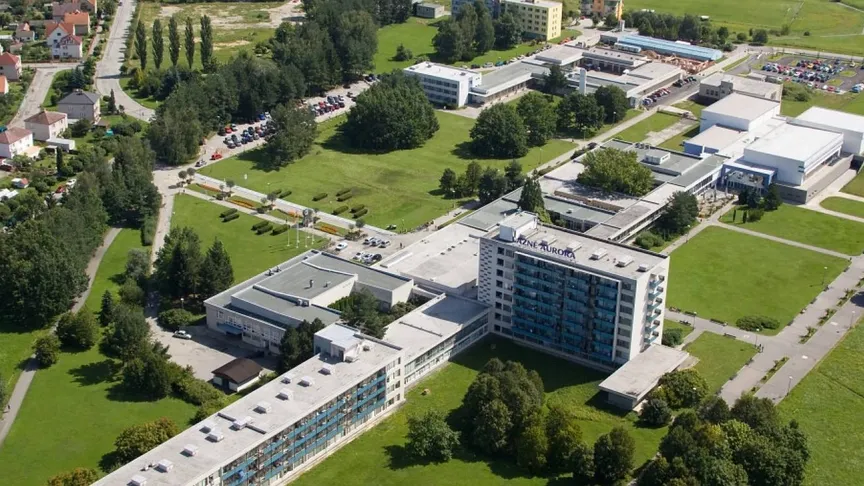 Svět je obdivuje, Češi je nechávají prázdné. Tyto lázně patří mezi nejlepší na planetě a přitom sem můžete jezdit zadarmo.