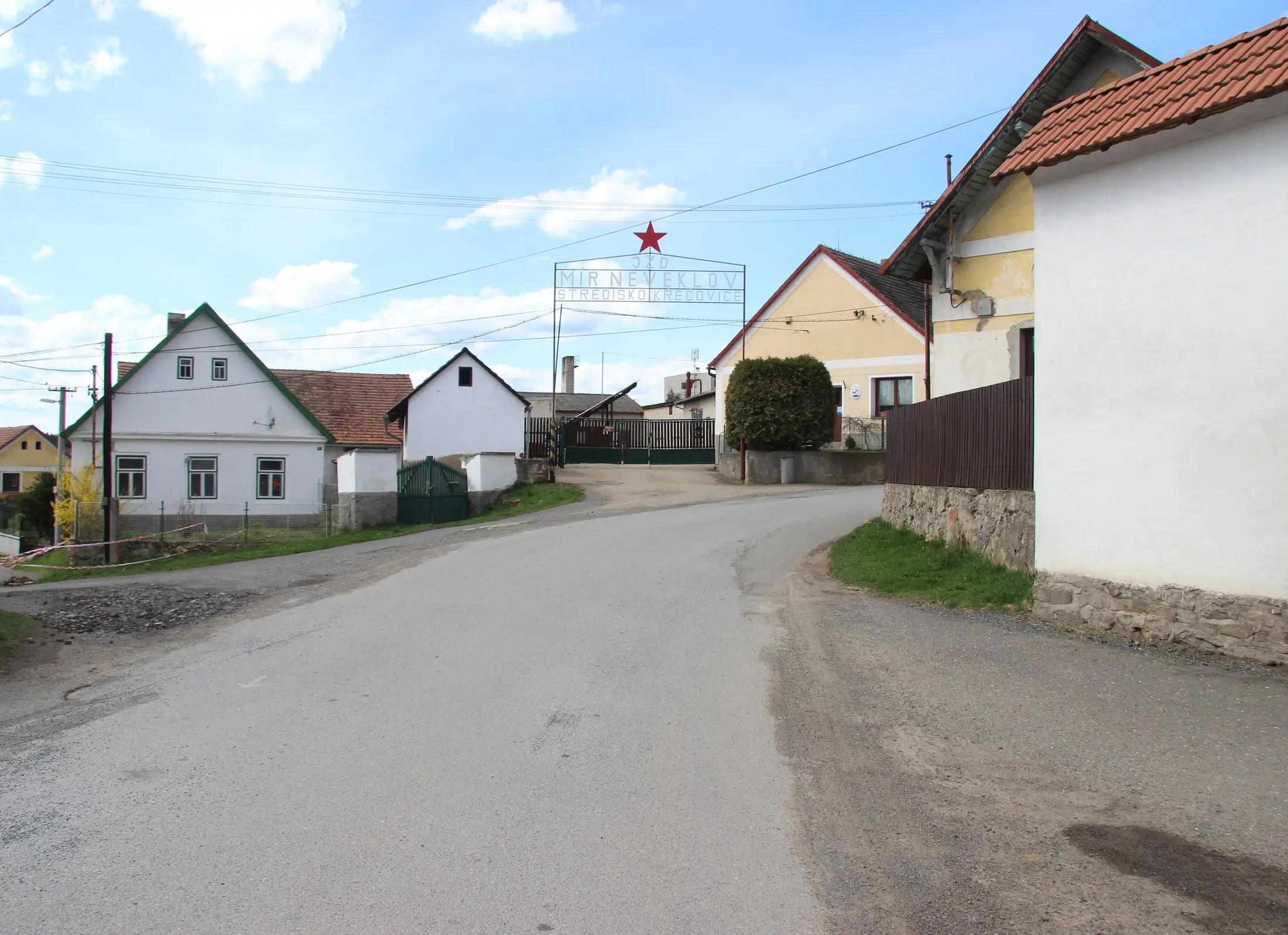 Obec z filmu Vesničko má, středisková