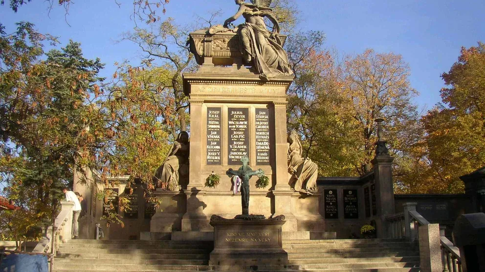 Vyšehradský hřbitov Slavín