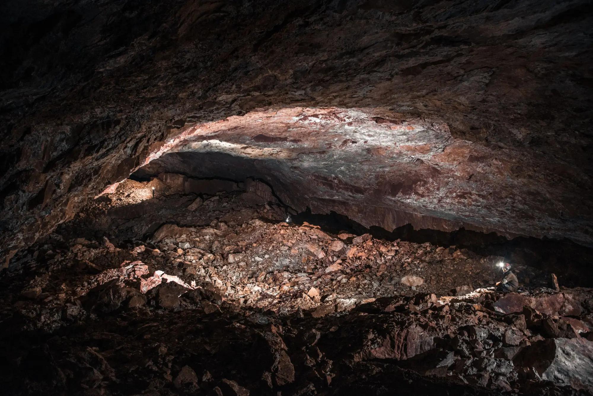 Klenby a stěny mnoha podzemních komnat vydržely neuvěřitelné