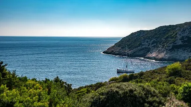 Tajný klenot Chorvatska: Na Biševu zažijete, co jinde nenajdete. Češi sem zatím nejezdí, ale to se brzy změní.