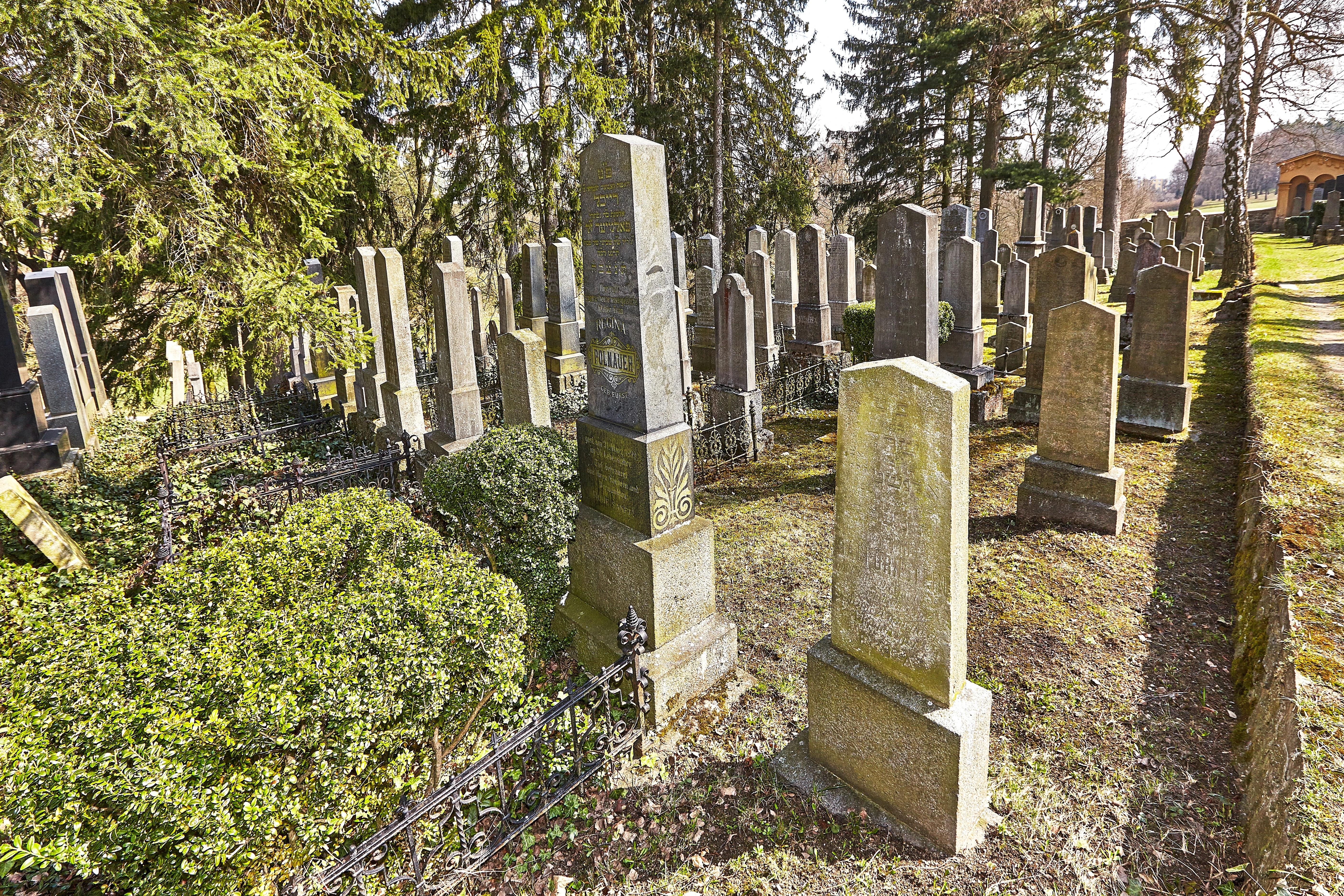 Židovský hřbitov, který je součástí židovské čtvrti v Třebíči.