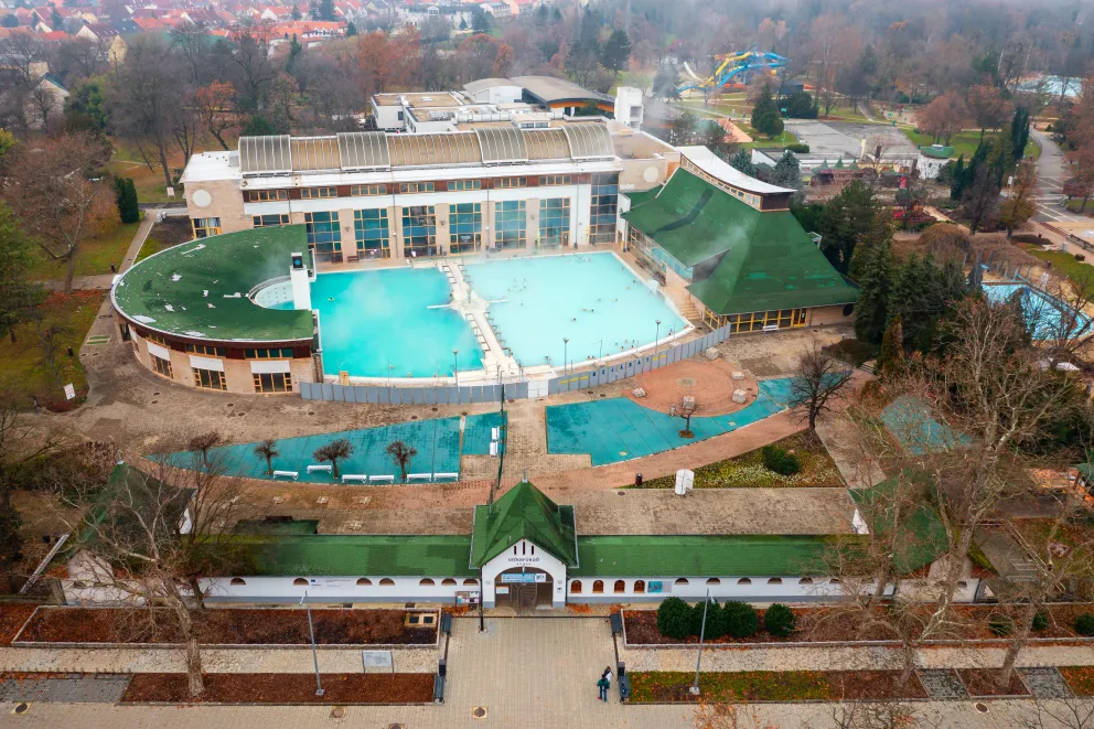 Tajný wellness hit pro všechny, kdo hledají hotové lázeňské nebe. Vstup skoro zadarmo, voda hřeje tělo i duši