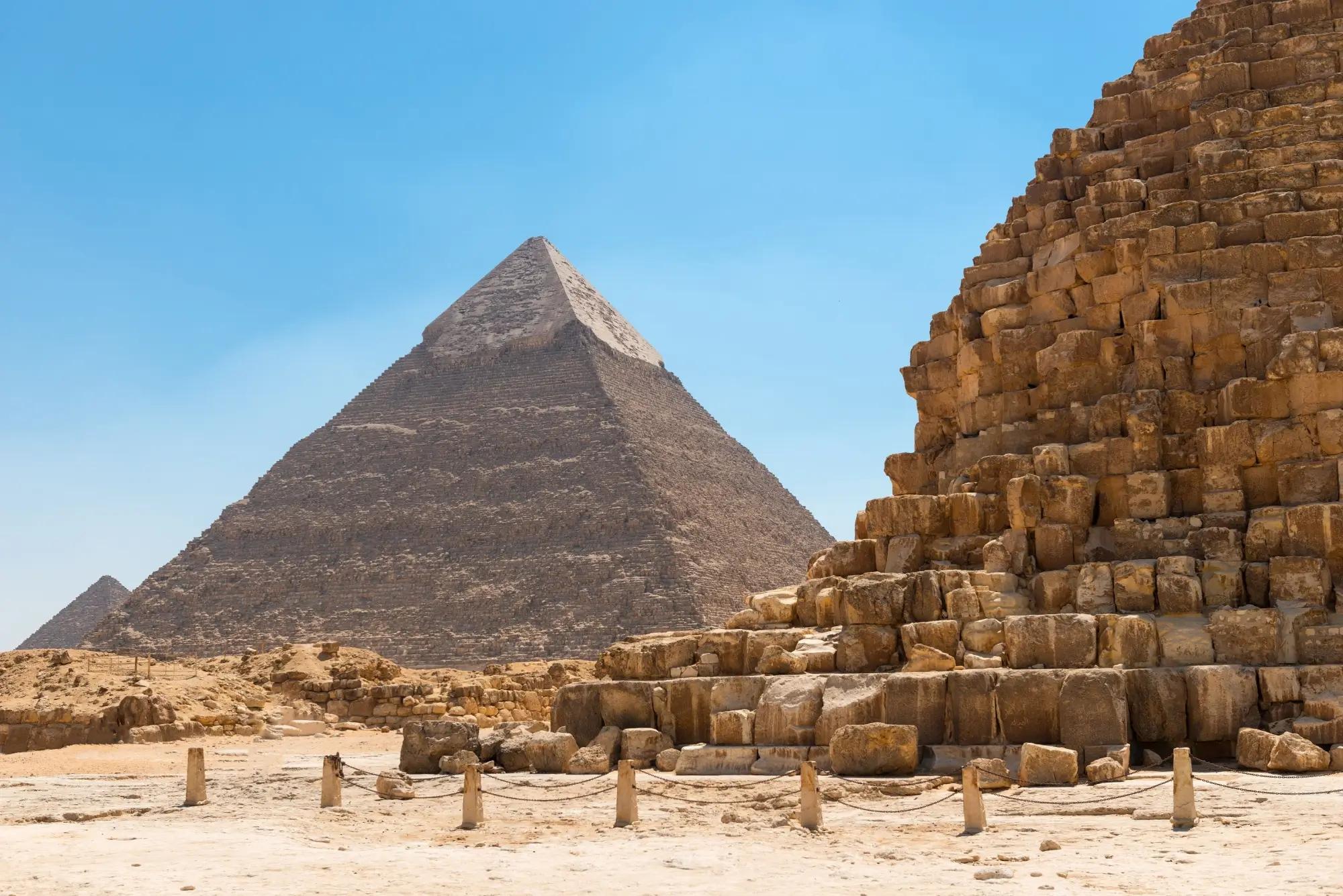 Velká pyramida v Gíze v Egyptě