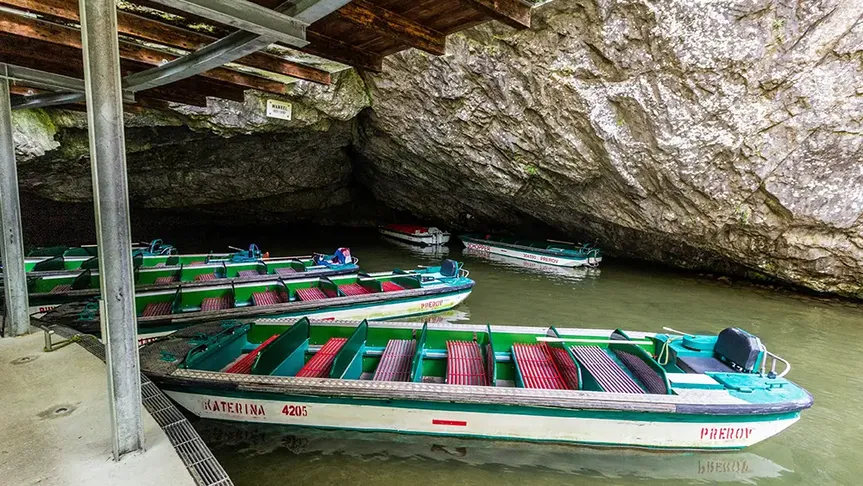 Lodě