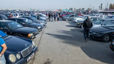 Ojeté vozy a podvody: Tohle jsou signály, že byste měli z autobazaru raději odejít