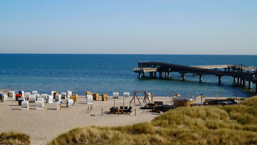 Polské pláže lákají na bílé písky a nízké ceny. Stačí ale jedna chyba a dovolená se může změnit v noční můru..