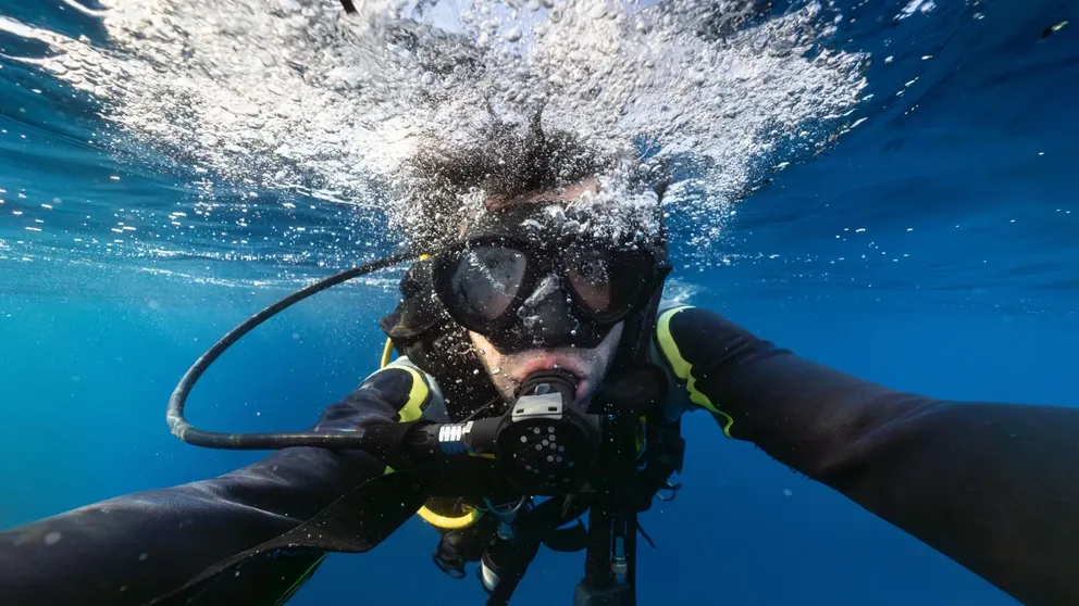 Potápěči stále mají v oceánu co objevovat.