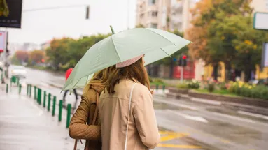 Meteorologové varují: Počasí otočí kormidlem. Připravte se na déšť a změnu, která zamíchá plány všem
