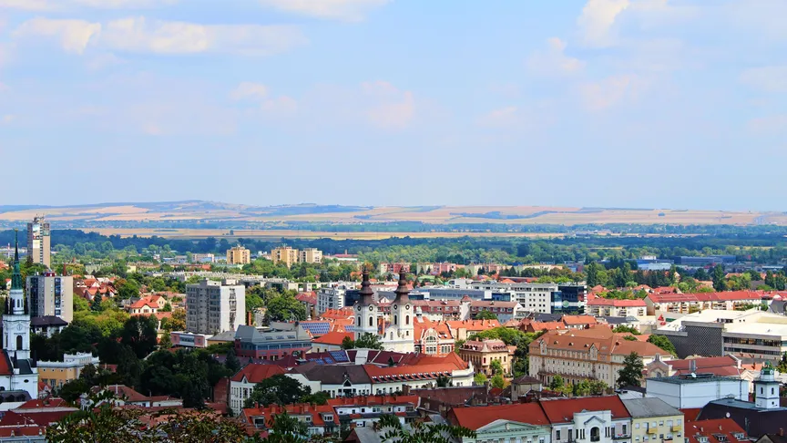 Panoramatický snímek maďarského města Miskolc.