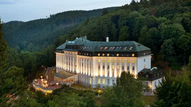 Zapomenutý český poklad: Tyto lázně uzdravují rychleji než léky. Češi je stále přehlížejí.