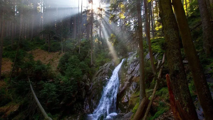 Na toto místo se jezdí dívat turisté z celého světa.