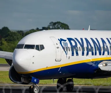 Skandál v Ryanairu: Pasažéři byli uvězněni 15 hodin na palubě letadla Letadlo společnosti Ryanair