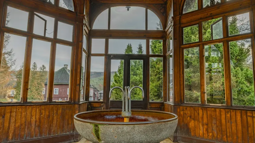 Minerální pramen v lázních Karlova Studánka.