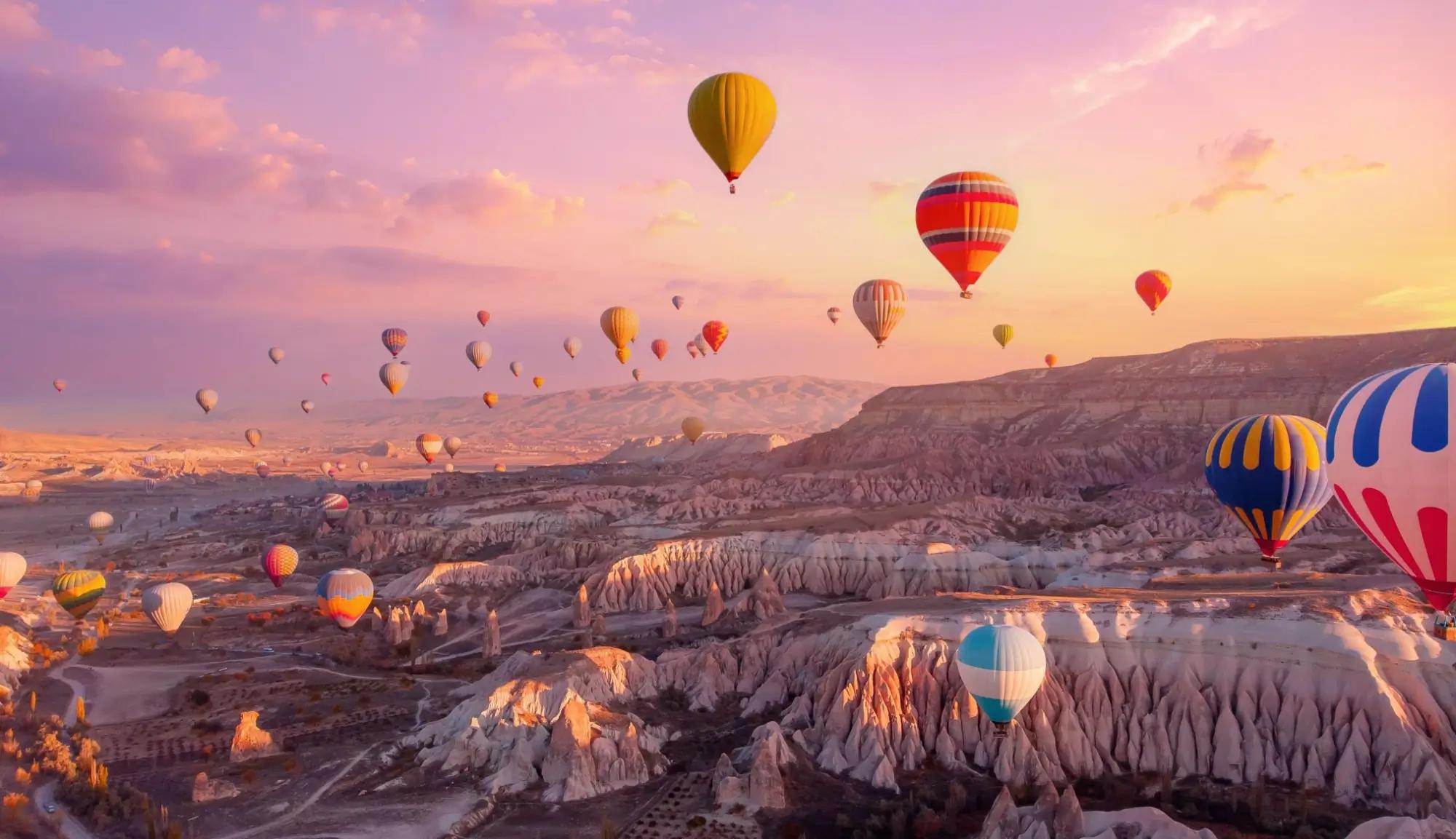 Kappadokie a tradiční horkovzdušné balóny