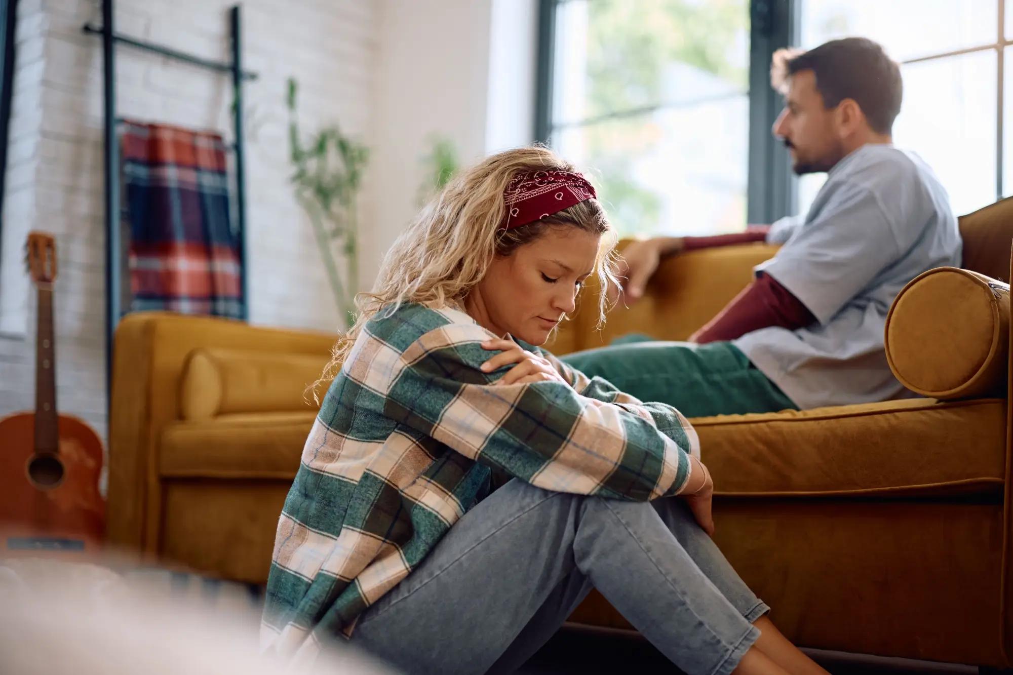 Muž a žena se hádají, ale nenachází řešení