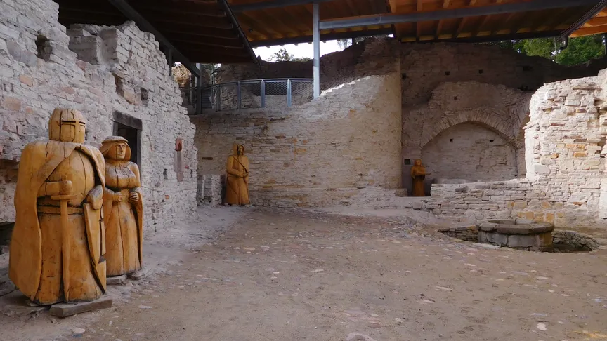Hrad Vízmburk zřícenina