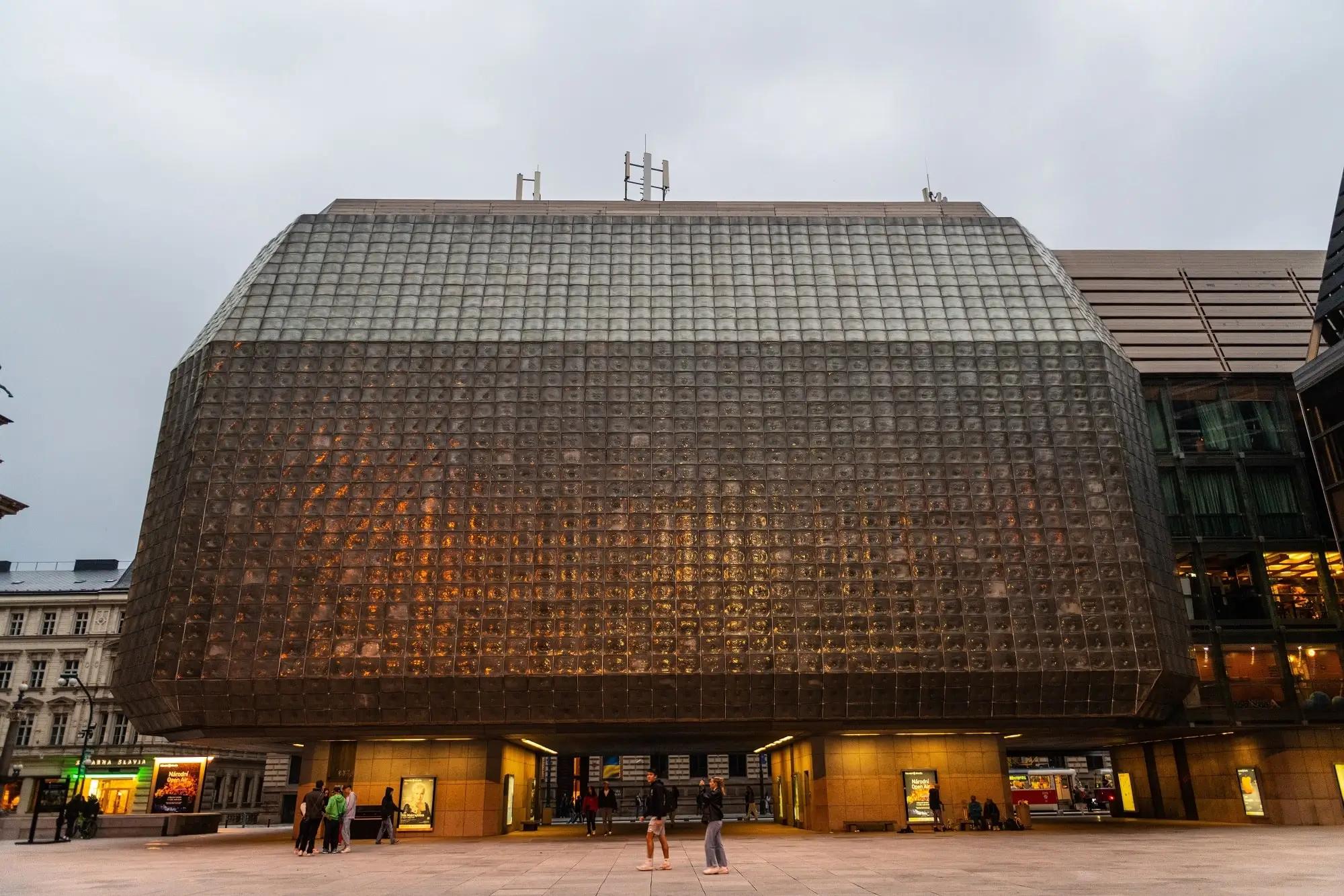 Budova Nové scény Národního divadla projde rozsáhlou rekonstrukcí.