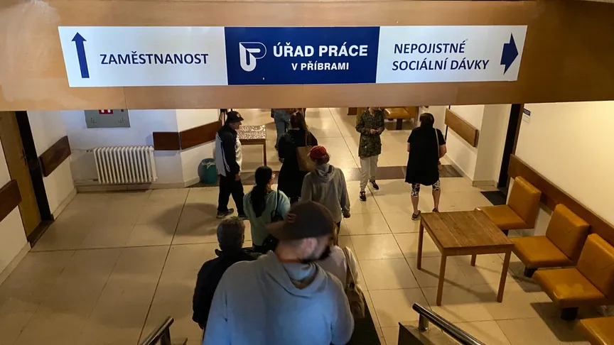 Nový systém podpory v nezaměstnanosti přináší zásadní zlom. Lidé nad 52 let si od června výrazně polepší, tohle tu ještě nebylo.