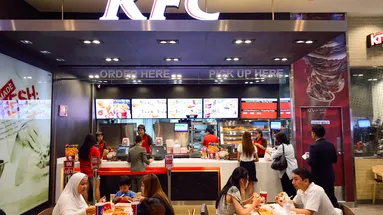 Fastfood pod drobnohledem: Co inspektoři zjistili, raději nečtěte před obědem