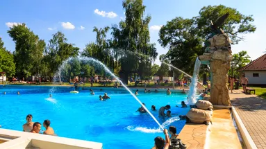 „Tohle jsme ještě nezažili!“ Hosté termálů v šoku, pobyt za tisíce se změnil v noční můru