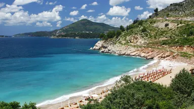 Léto na Jadranu získává zcela novou tvář. Turisté mizí, atmosféra houstne