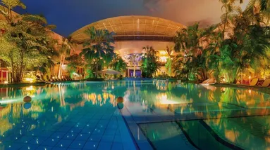 Tento termální ráj je kousek od českých hranic.