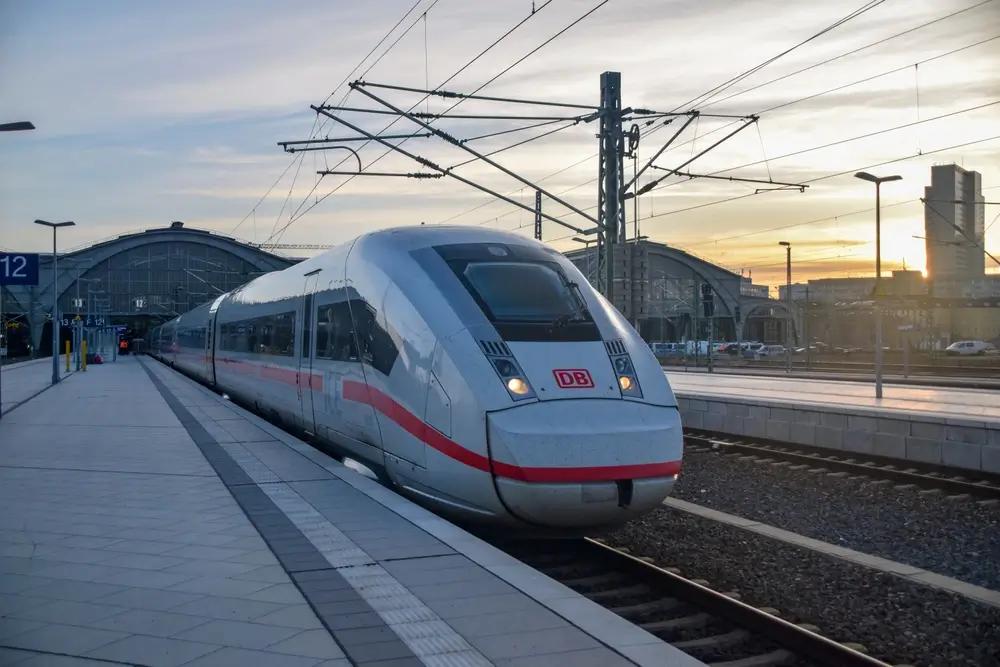 Dálkové spoje Deutsche Bahn jsou v posledních letech velmi nespolehlivé. 