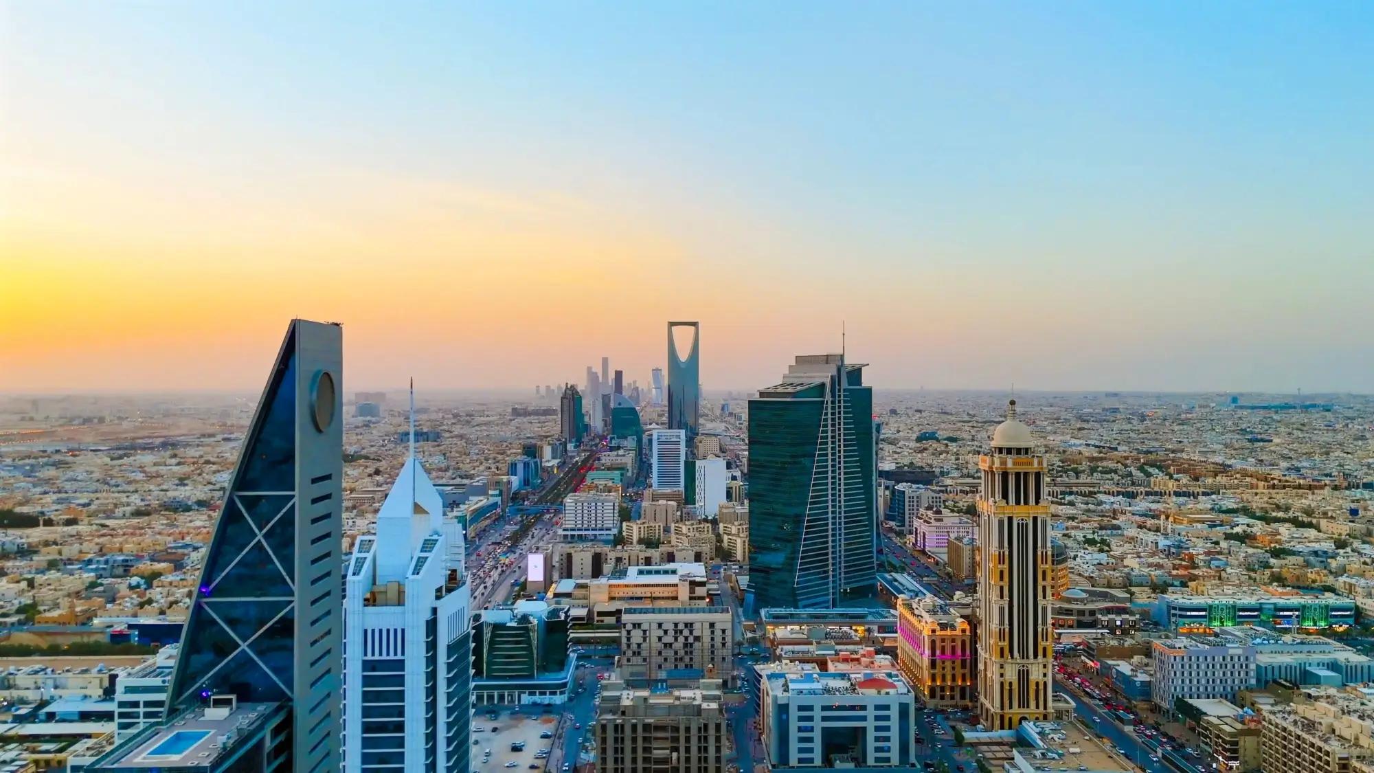 Letecký pohled na Rijád, hlavní město Saúdské Arábie