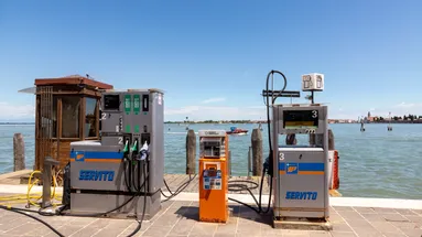 Letní výlet za trest? V Itálii vás na odpočívadle zaskočí ceny vody. Kolik dali čeští turisté?