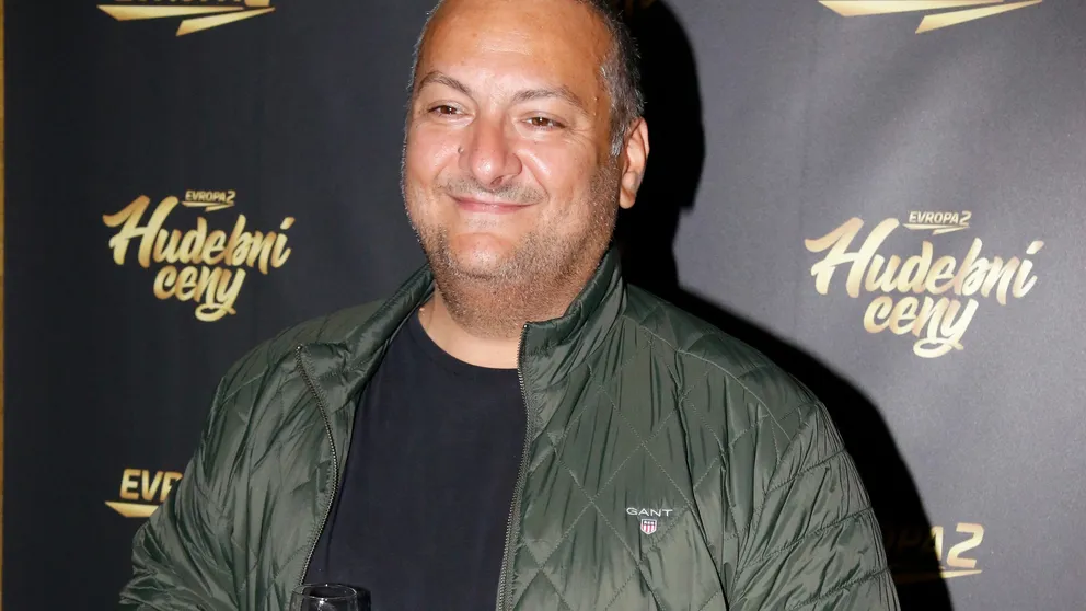 Patrik Hezucký se s rodinou odstěhoval na venkov.