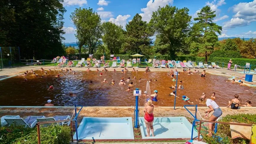 Termální lázně Sliač navštěvují hlavně lidé z Moravy.