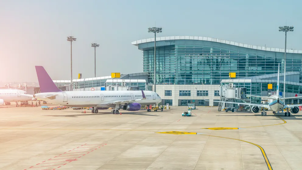 Na letišti nemusíte platit za vodu.