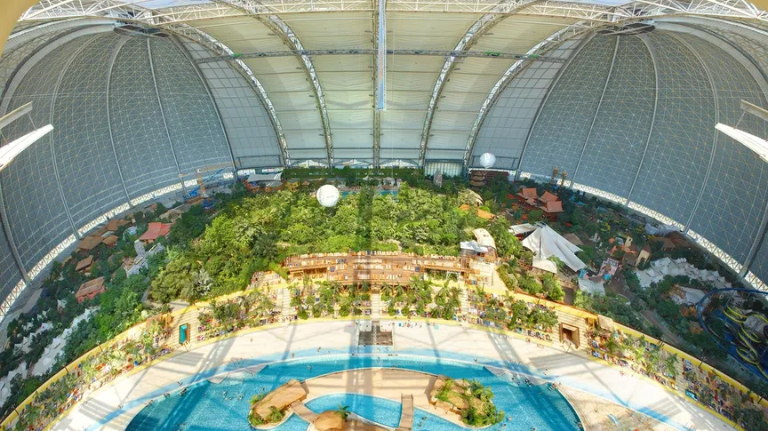 Tropický ráj milují nejen děti, ale i dospělí.