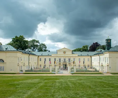 Cizinci ho milují, Češi ho přehlíží! Poznáte tento zámek? Tento zámek turisté milují.