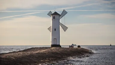 Maják na pláži Svinoústí je jeho raritou.