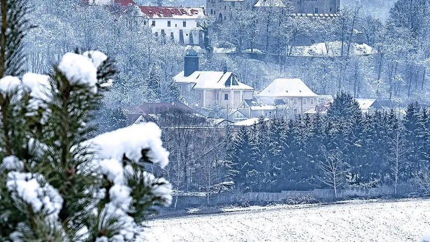 Hrad Bouzov v zimě.