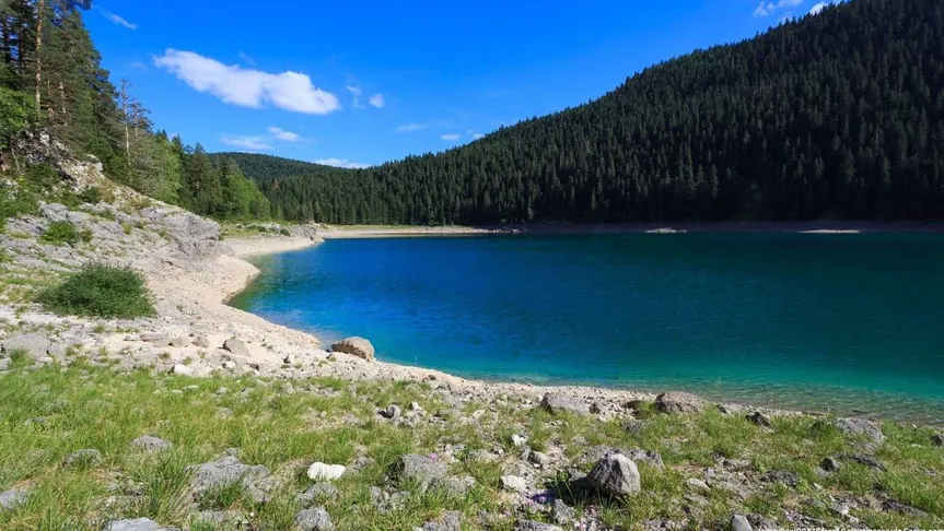 Jezero, které stojí za návštěvu.