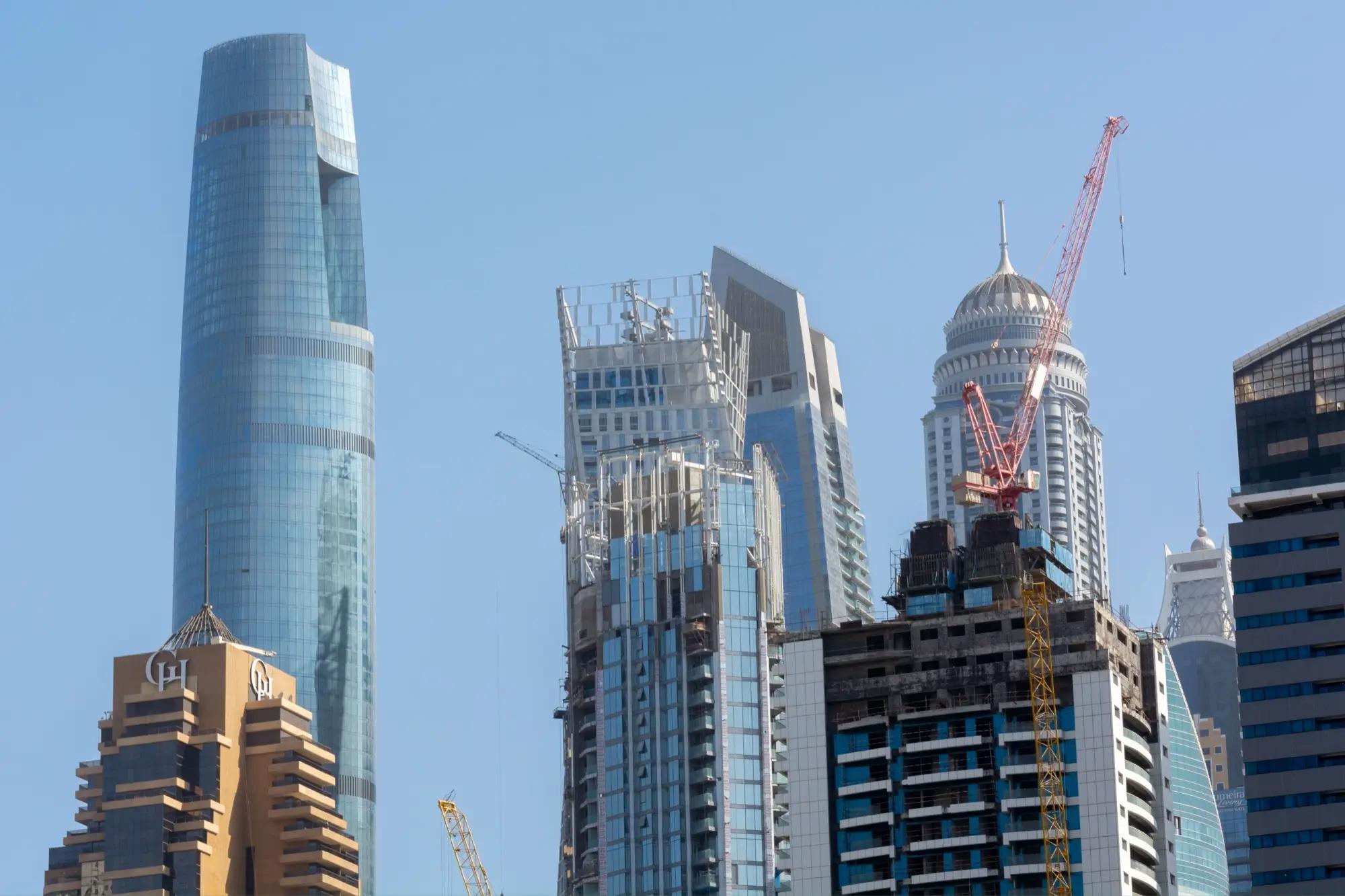 Věž hotelu Ciel Dubai Marina v Dubaji. Zdroj: shutterstock.com
