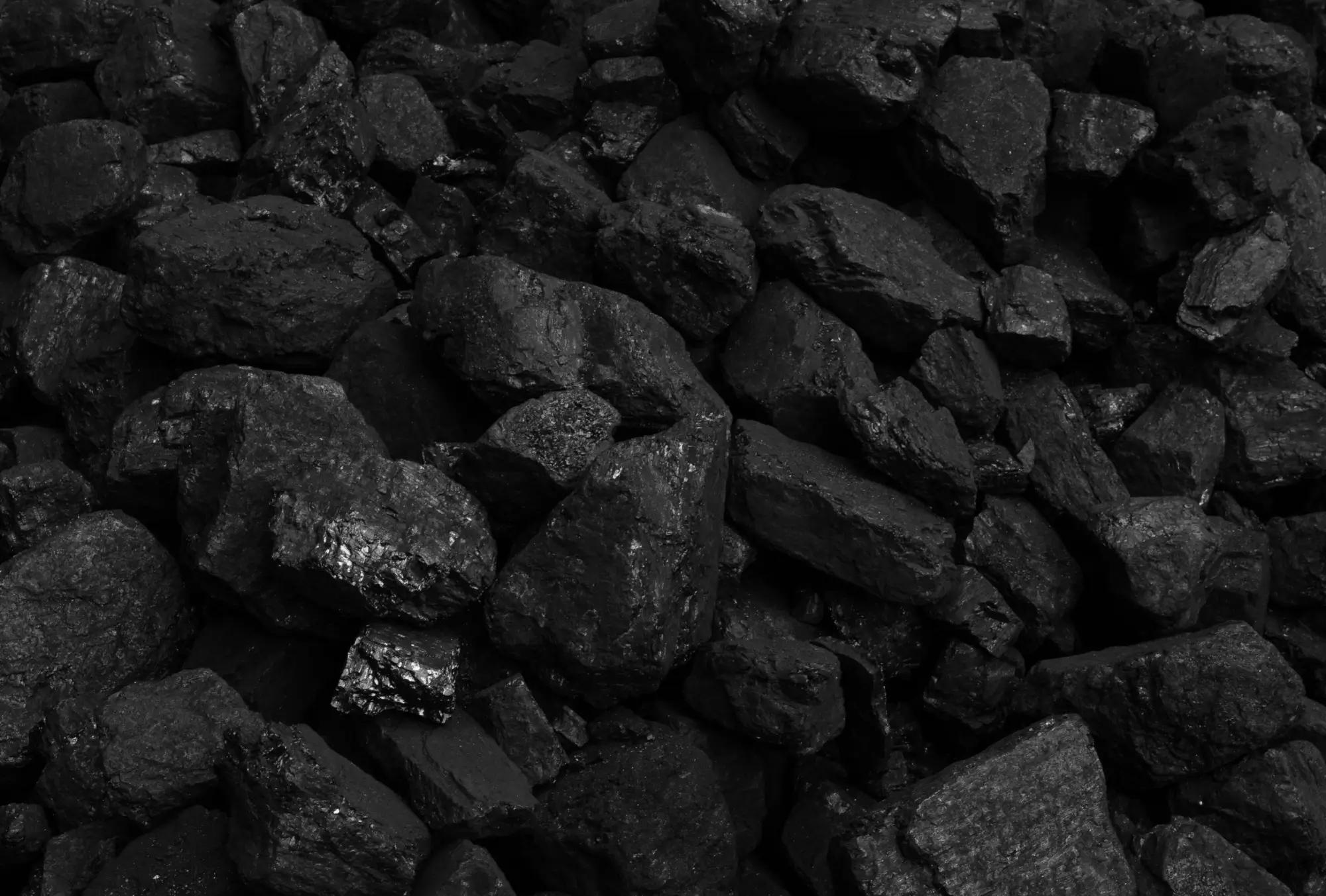 černé uhlí