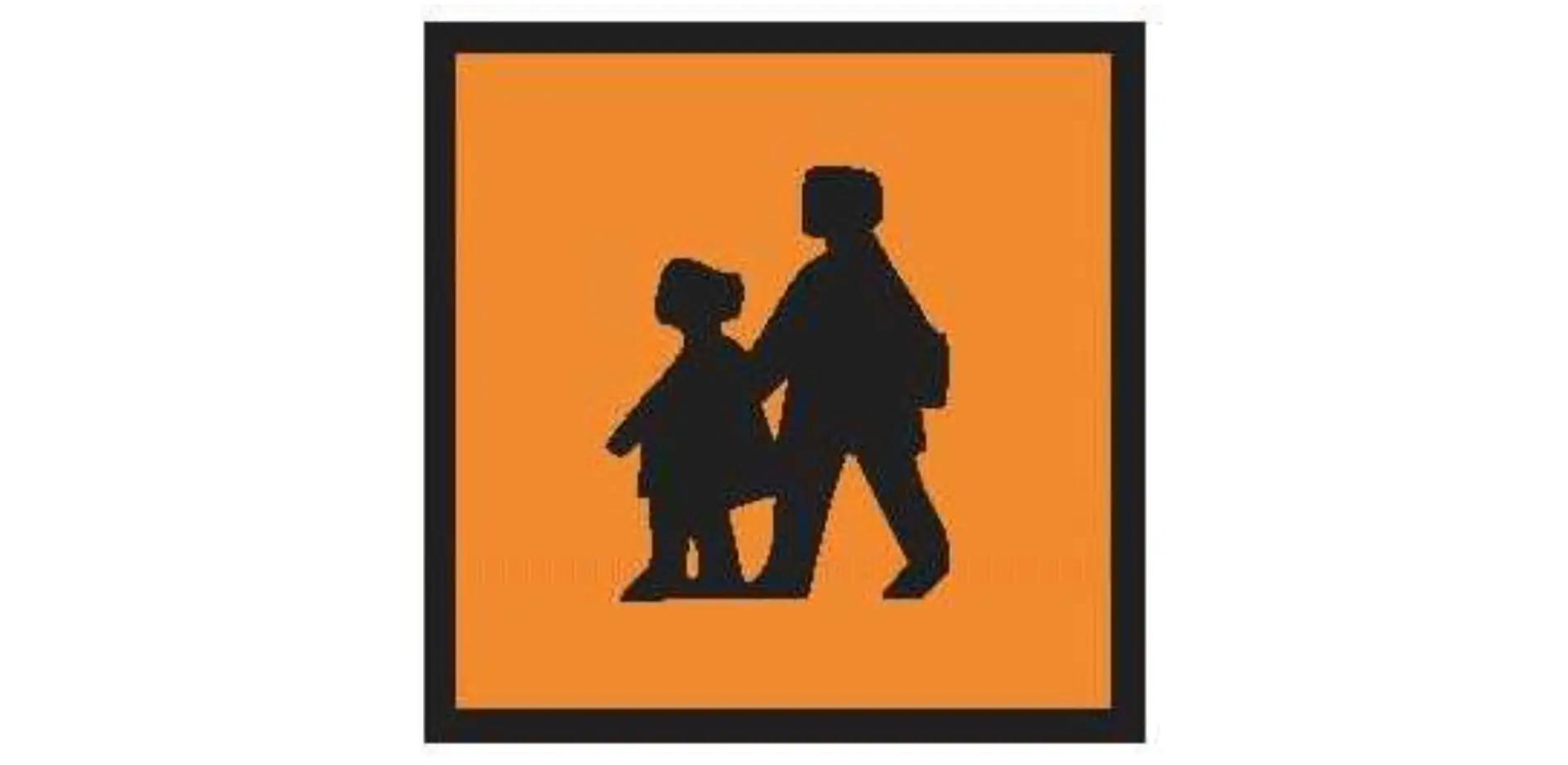 Školní autobusy jsou označeny touto oranžovou tabulkou.