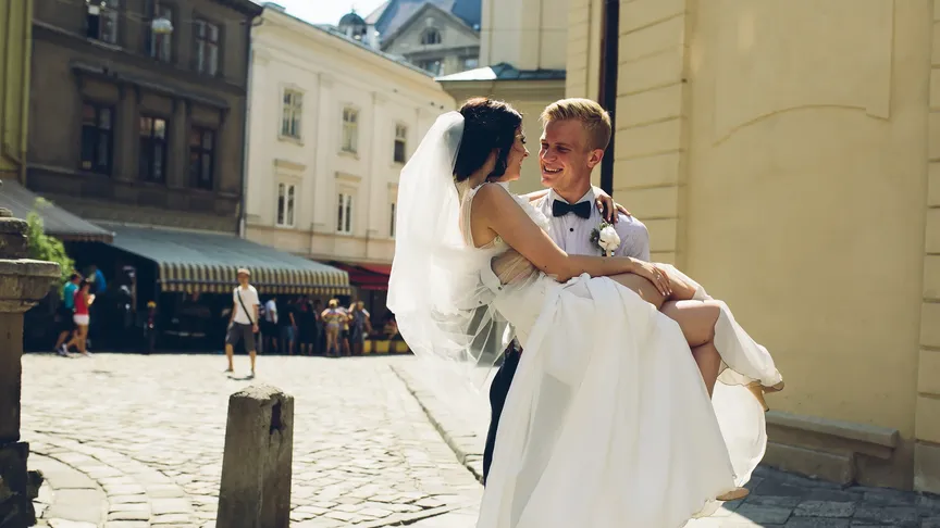 Francouzi mají honosné svatby.